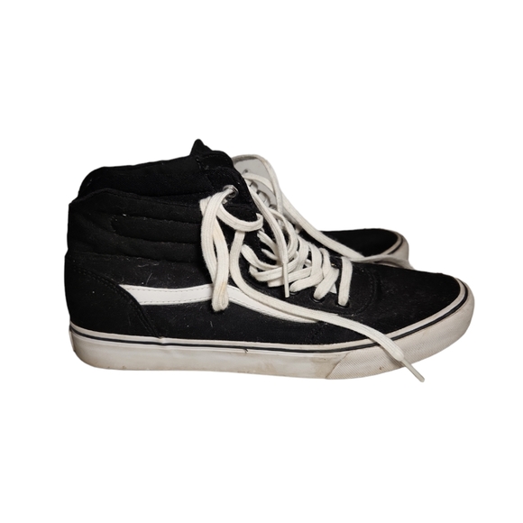 Vans Classic Black & White Hightops - Picture 3 of 8